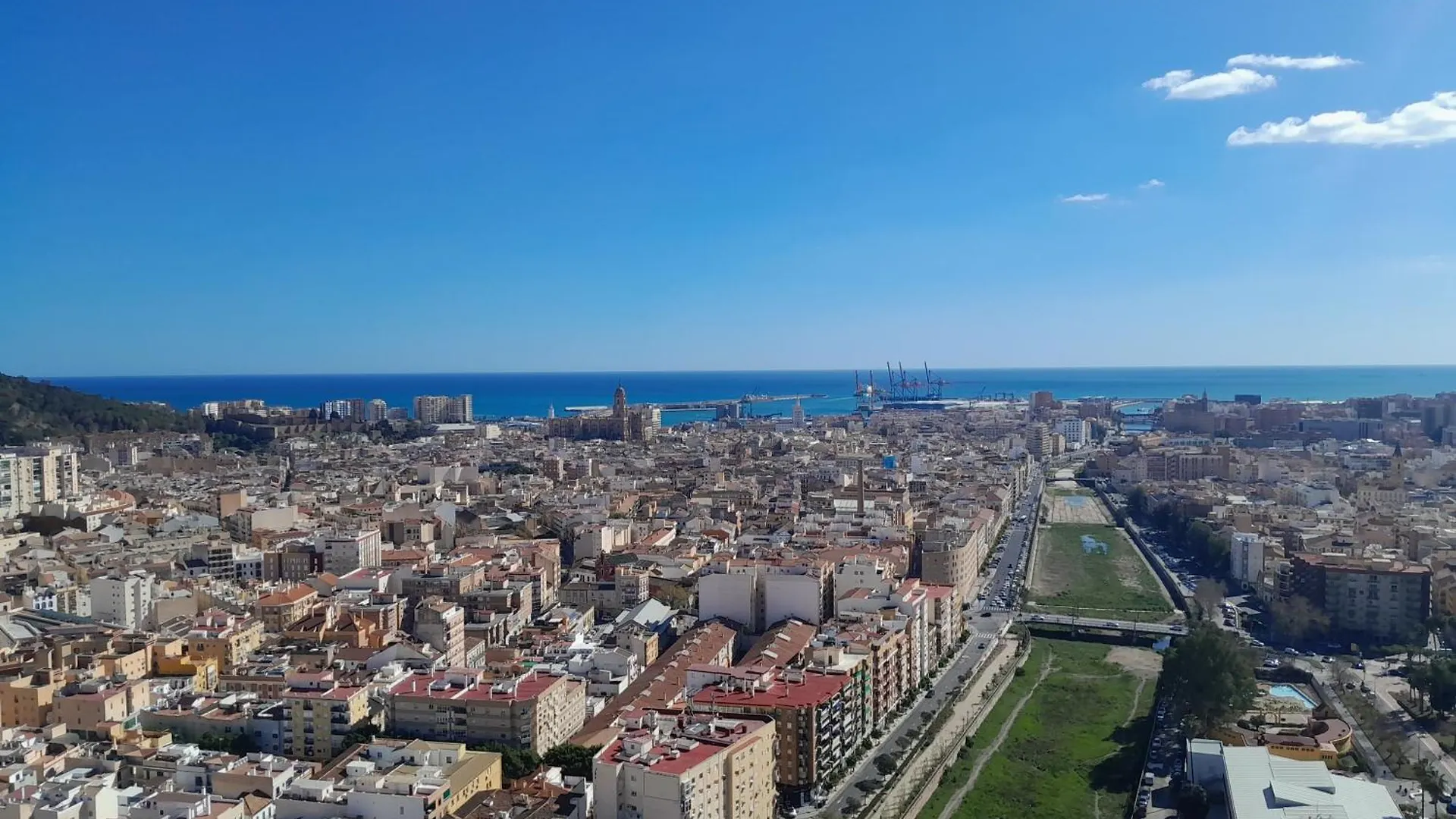 Sky Urban Torre Sur Apartment Malaga