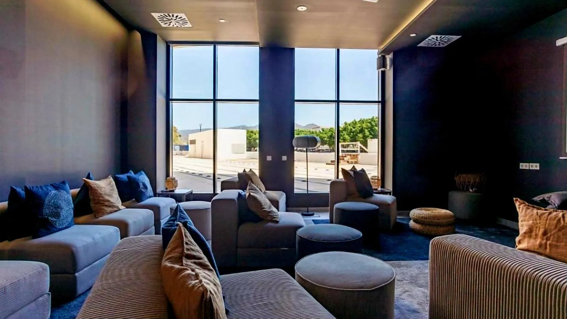 Sky Urban Torre Sur Apartment Malaga