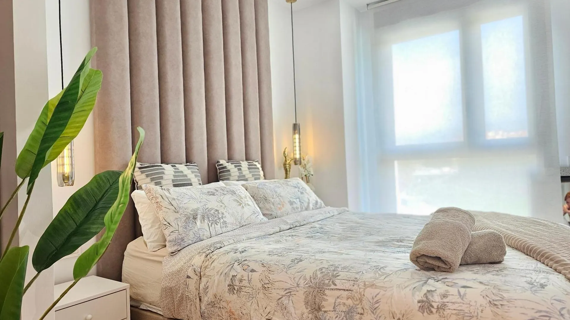 Sky Urban Torre Sur Apartment Malaga 0*,  Spain